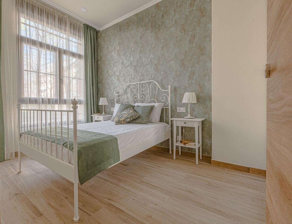 Simone Apartments マドリード エクステリア 写真