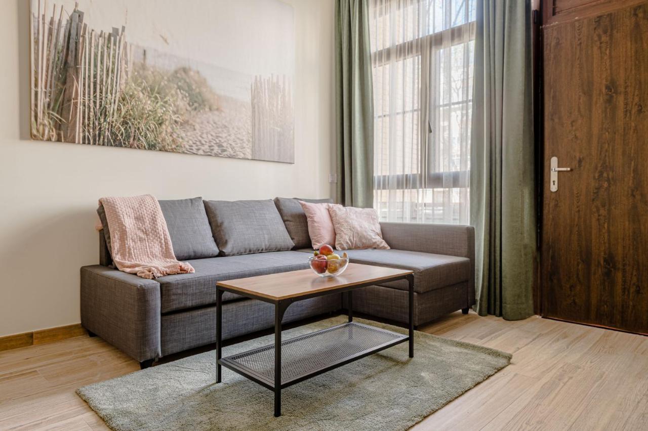 Simone Apartments マドリード エクステリア 写真