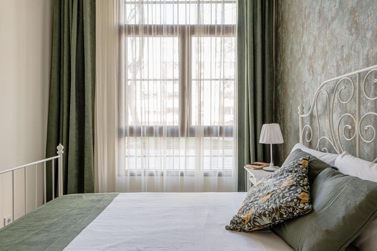Simone Apartments マドリード エクステリア 写真