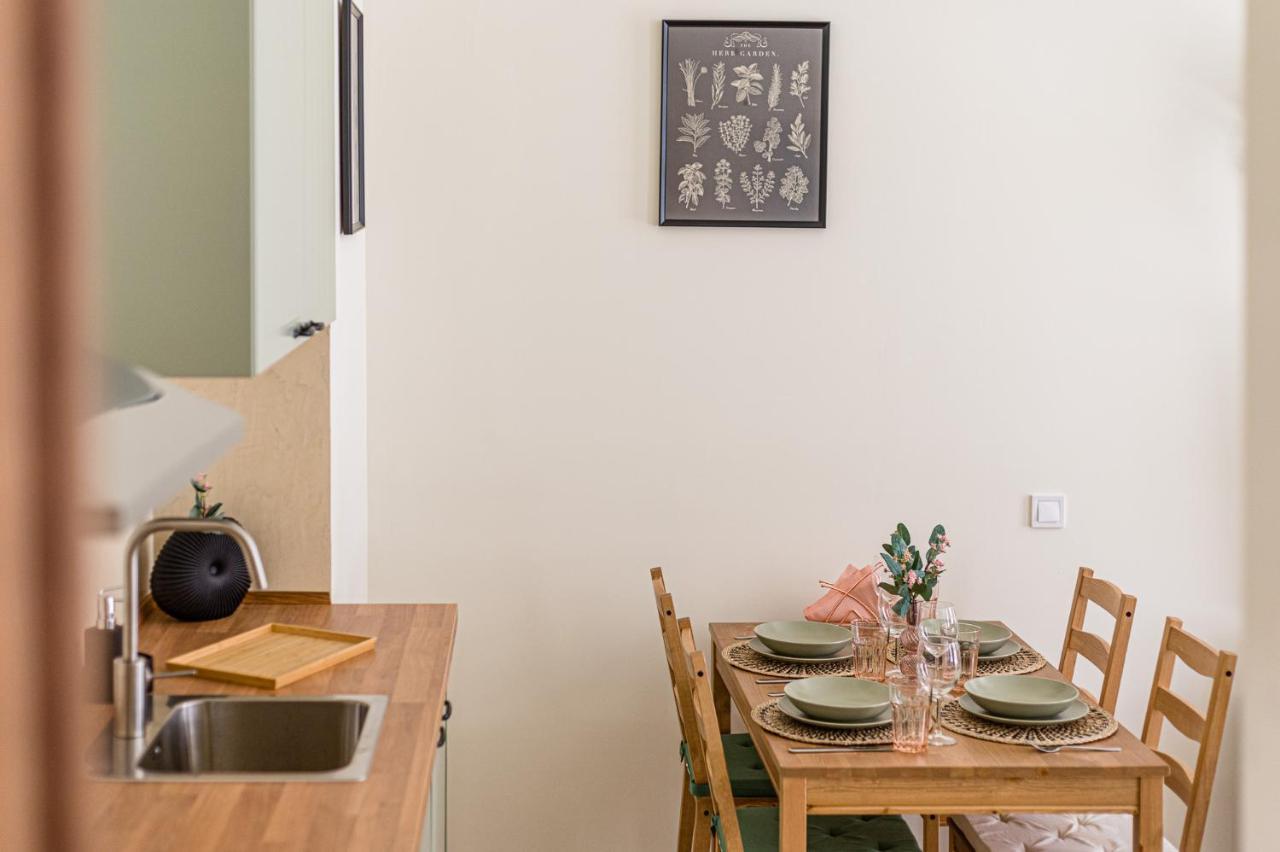 Simone Apartments マドリード エクステリア 写真