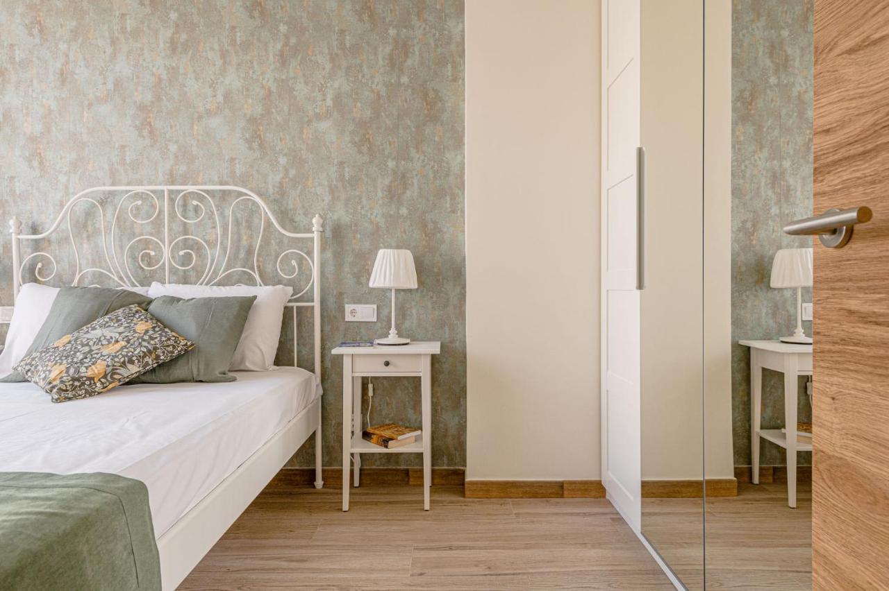 Simone Apartments マドリード エクステリア 写真